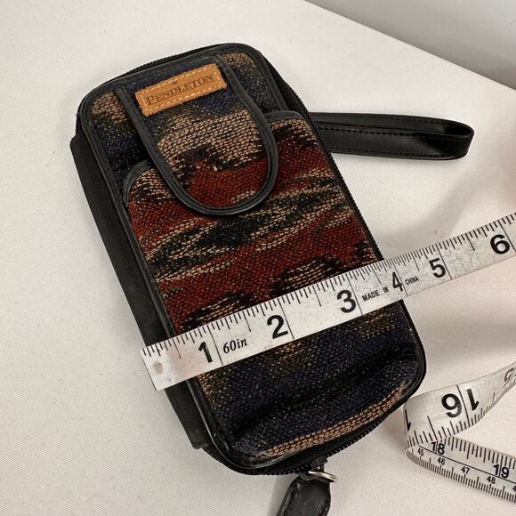 Pendleton Wool Zip Up Wristlet Wallet - Picture 7 of 7